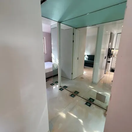 Two-room In The Center Of Dei Marmi *