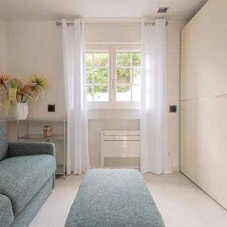 Two-room In The Center Of Dei Marmi