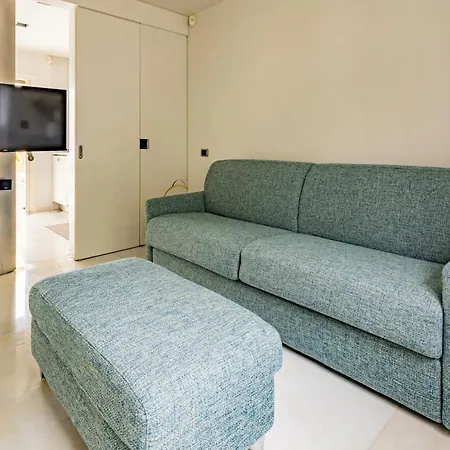 Two-room In The Center Of Dei Marmi